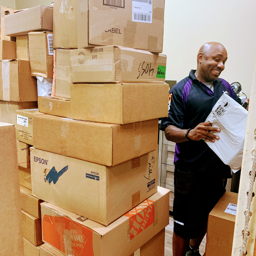 Shipping and Mailing Service «The Shipping Store (FedEx,UPS,DHL, USMail)», reviews and photos, 8000 Research Forest Dr #115, The Woodlands, TX 77382, USA