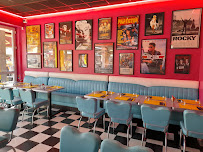 Atmosphère du Restaurant américain Twist Diner Café à Saint-Jean-de-Monts - n°13