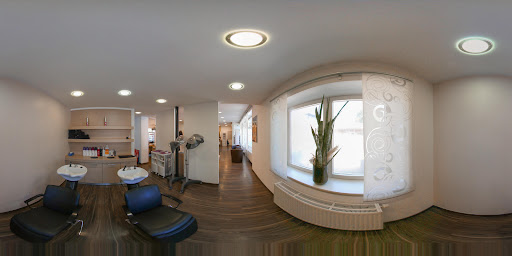 Perfect Hair OG In Lamprechtshausen