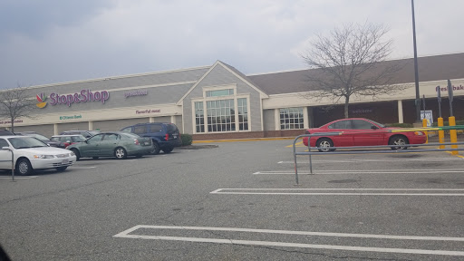 Grocery Store «Stop & Shop», reviews and photos, New State Highway New State Hwy, Raynham, MA 02767, USA