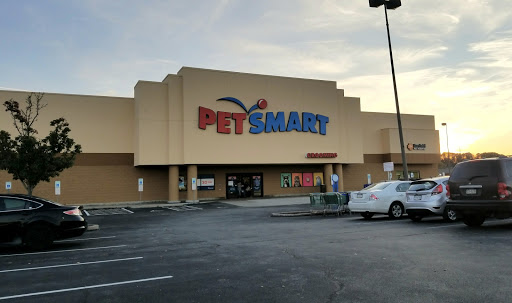 Pet Supply Store «PetSmart», reviews and photos, 420 Home Dr, Pittsburgh, PA 15275, USA