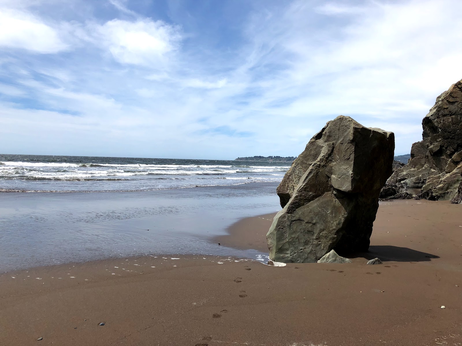 Red Rock Beach photo #8