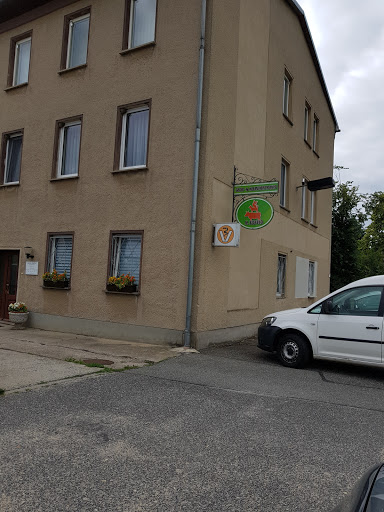 Nicolai Eisfeld veterinarian unter Rosenbach, 