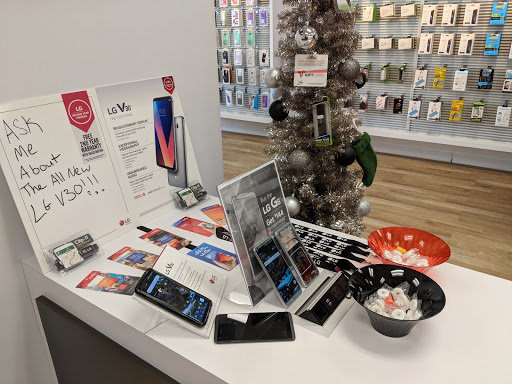 Cell Phone Store «Verizon Wireless-IM Wireless East Bridgewater MA», reviews and photos, 225 Bedford St, East Bridgewater, MA 02333, USA