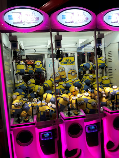 Movie Theater «Regal Cinemas Pointe Orlando 20 & IMAX», reviews and photos, 9101 International Dr, Orlando, FL 32819, USA