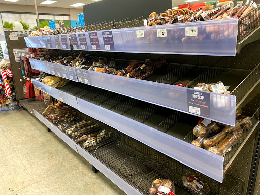 Pet Supply Store «Unleashed by Petco», reviews and photos, 520 S 23rd St, Philadelphia, PA 19146, USA