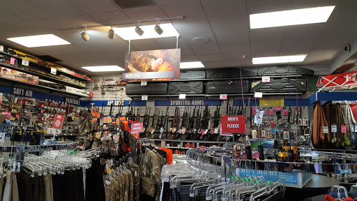 Sporting Goods Store «Big 5 Sporting Goods - SeaTac Village», reviews and photos, 1916 S. 320th, Federal Way, WA 98003, USA