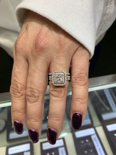 Jewelry Store «Diamonds & Co», reviews and photos, 141 Towne Center Cir, Sanford, FL 32771, USA