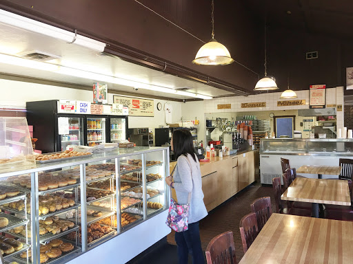 Donut Shop «Donut Wheel», reviews and photos, 10250 N De Anza Blvd, Cupertino, CA 95014, USA