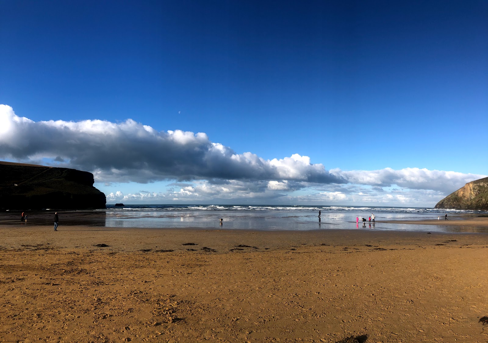 Mawgan Porth Beach photo #9