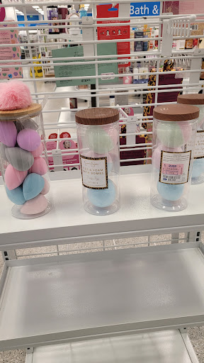 Clothing Store «Ross Dress for Less», reviews and photos, 911 Old York Rd, Jenkintown, PA 19046, USA