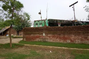 Gosia Lal Masjid image