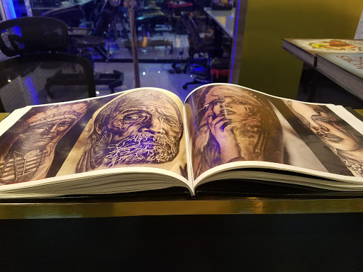 Tattoo Shop «Fame Tattoos», reviews and photos, 1409 W 49th St #1, Hialeah, FL 33012, USA