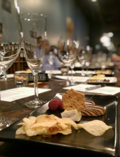 Bar «Grapeables Wine Bar & Lounge», reviews and photos, 12645 N Saguaro Blvd # 9, Fountain Hills, AZ 85268, USA