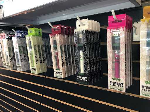 Tobacco Shop «Burton Heights Smoke Shop», reviews and photos, 1970 Division Ave S, Grand Rapids, MI 49507, USA