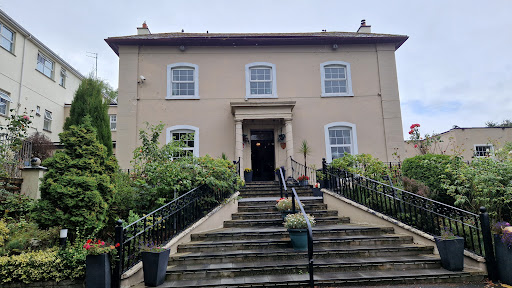Drummond Hotel