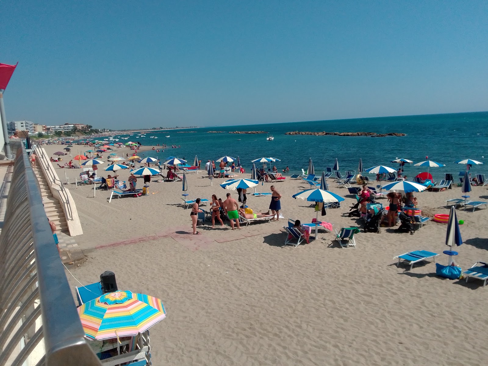 Photo of Zà Marì beach with partly clean level of cleanliness