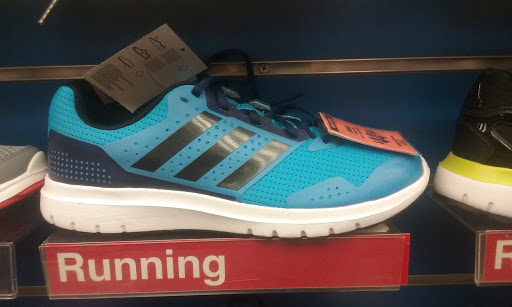 Sporting Goods Store «Big 5 Sporting Goods», reviews and photos, 13440 Whittier Blvd, Whittier, CA 90605, USA