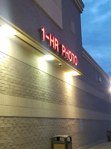 Shopping Mall «Westgate Shopping Center», reviews and photos, Center Ridge Rd & W 210th St, Cleveland, OH 44126, USA