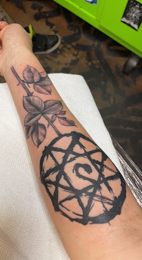 Explore brothers and sisters tattoo ideas, creative tattoo ideas in Arlington, available at Urbans Tattoo & Piercing Studio