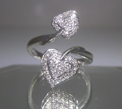 Jewelry Repair Service «Rizzo Jewelers of Cocoa Beach», reviews and photos, 5360 N Atlantic Ave Suite D, Cocoa Beach, FL 32931, USA