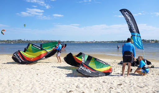 Kitesurfing Lessons Perth ELEMENTAL Perth Kiteboarding School