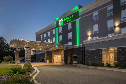 Holiday Inn & Suites Decatur-Forsyth, an IHG Hotel image 1