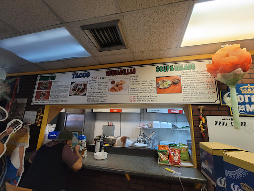 Grocery Store «Las Paloma Latin Market», reviews and photos, 1300 E Bay Dr F, Largo, FL 33771, USA