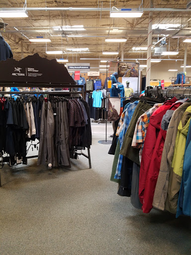 Camping Store «REI», reviews and photos, 710 S Rampart Blvd, Las Vegas, NV 89145, USA