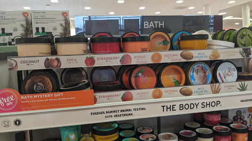 Hair Salon «Ulta Beauty», reviews and photos, 1480 Highlands Dr NE, Issaquah, WA 98029, USA