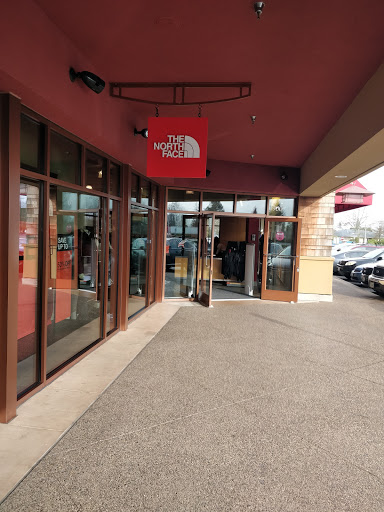 Clothing Store «The North Face», reviews and photos, 1001 N Arney Rd Ste 900, Woodburn, OR 97071, USA