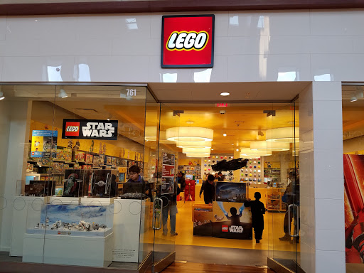 The LEGO Store, 6170 Grand Ave, Gurnee, IL 60031, USA, 
