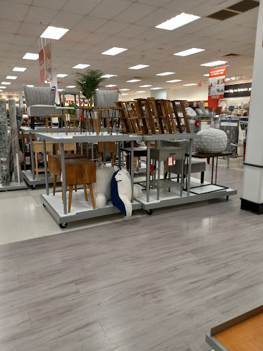 Department Store «T.J. Maxx», reviews and photos, 2003 N Eastman Rd #60, Kingsport, TN 37660, USA