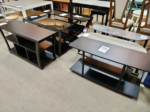 Bedroom Furniture Store «Furniture & Mattress World», reviews and photos, 4020 E Thomas Rd, Phoenix, AZ 85018, USA