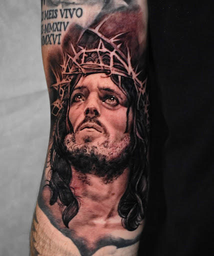 Explore charm tattoo ideas, creative tattoo ideas in Tulia, available at Mister Placasos Tattoo Shop