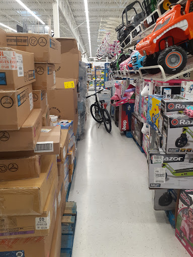 Department Store «Walmart Supercenter», reviews and photos, 235 E Dorset Dr, Dixon, CA 95620, USA