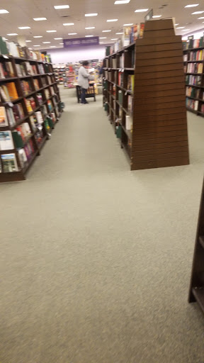 Book Store «Barnes & Noble», reviews and photos, 3701 McKinley Pkwy, Buffalo, NY 14219, USA