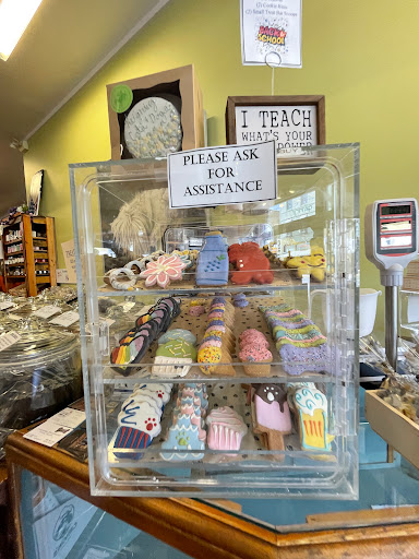 Pet Store «Reigning Cats & Dogs», reviews and photos, 219 E Davis St, Culpeper, VA 22701, USA