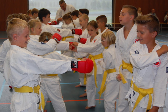 Karateclub Brugge openingstijden