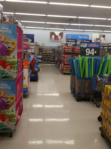 Discount Store «Walmart», reviews and photos, 2375 OR-99W, McMinnville, OR 97128, USA