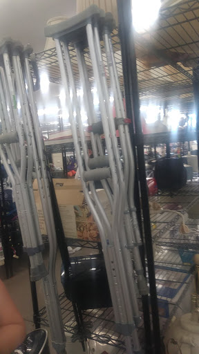 Thrift Store «Thunderbird & Dysart Goodwill Retail Store & Donation Center», reviews and photos, 13055 W Thunderbird Rd, El Mirage, AZ 85335, USA