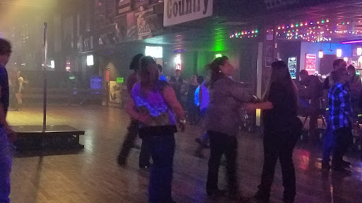Night Club «Wild Country», reviews and photos, 17 Gateway Dr, Collinsville, IL 62234, USA