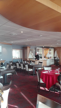 Atmosphère du Restaurant de fruits de mer Restaurant - Brit Hotel de L' Océan à Concarneau - n°7