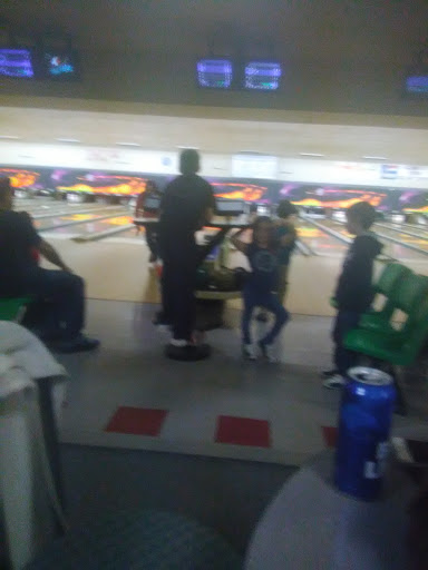 Bowling Alley «Vinton Bowling Center», reviews and photos, 1200 Vinyard Rd, Vinton, VA 24179, USA