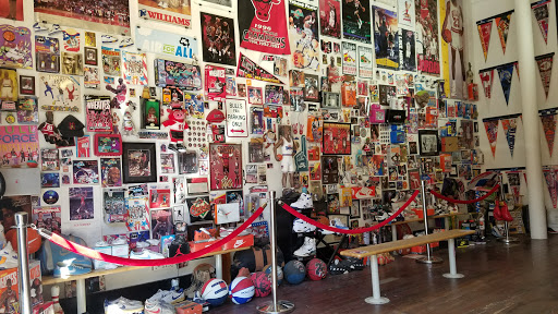 Clothing Store «Round Two», reviews and photos, 202 W Broad St, Richmond, VA 23220, USA