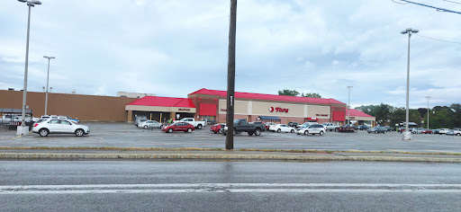 Supermarket «TOPS Friendly Markets», reviews and photos, 390 W Main St, Batavia, NY 14020, USA