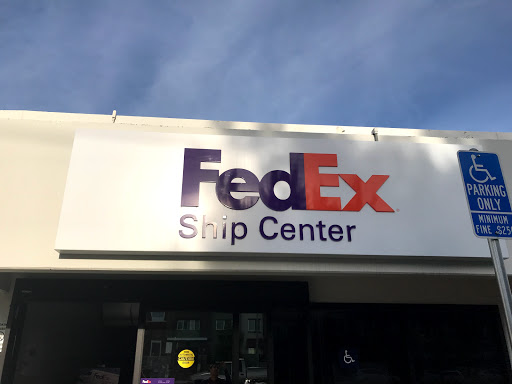 Shipping and Mailing Service «FedEx Ship Center», reviews and photos, 1286 Lawrence Station Rd, Sunnyvale, CA 94089, USA