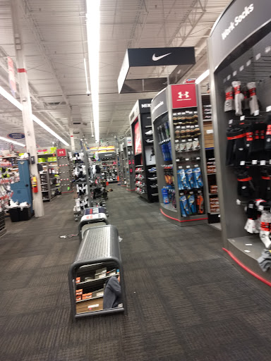 Sporting Goods Store «Academy Sports + Outdoors», reviews and photos, 3950 Montgomery Hwy, Dothan, AL 36303, USA