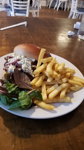 Restaurant «The Magnolia Cafe of Palatka LLC», reviews and photos, 705 St Johns Ave, Palatka, FL 32177, USA