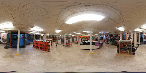 Shoe Store «Famous Footwear Outlet», reviews and photos, 125 Ocean View Blvd, Pacific Grove, CA 93950, USA